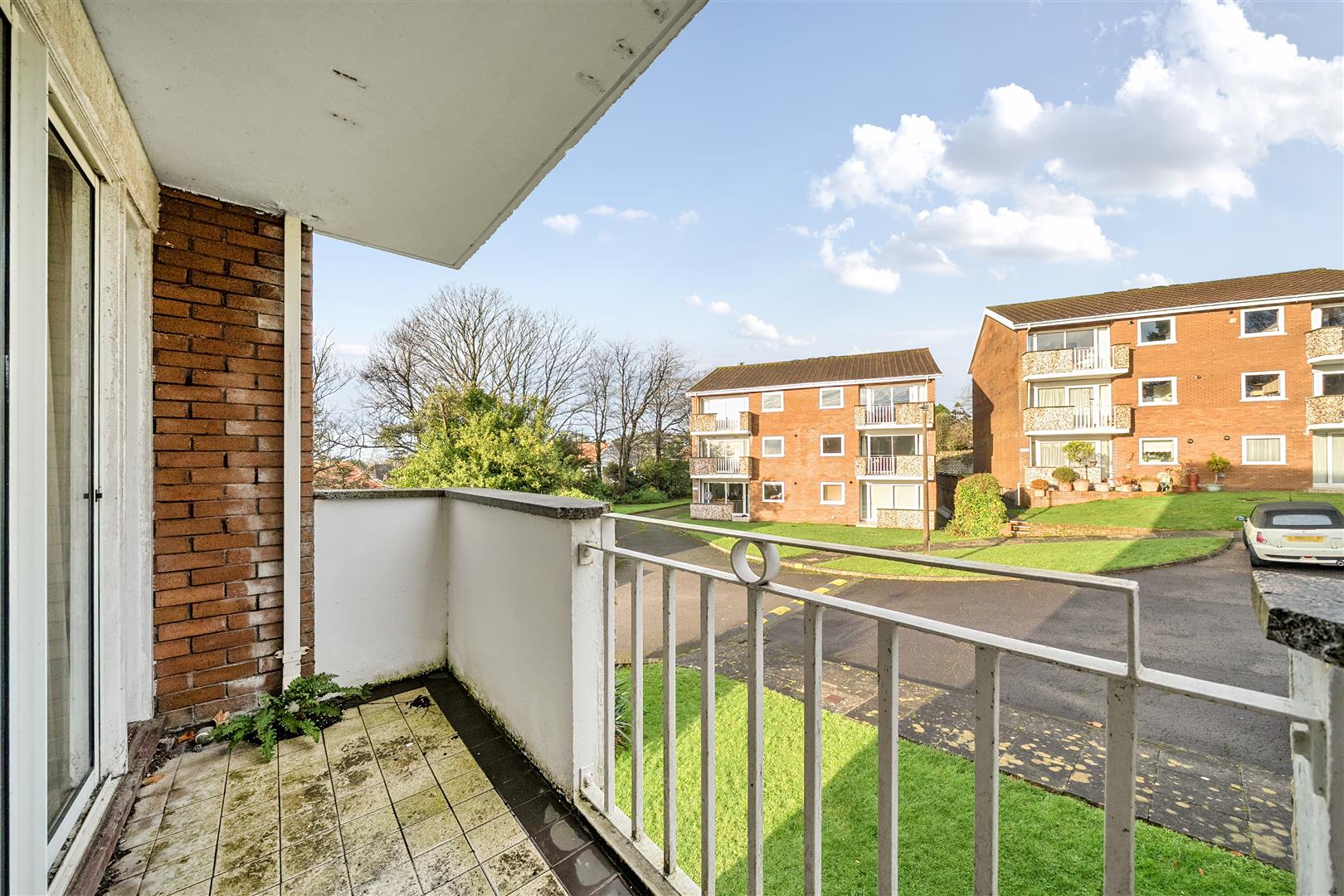 Groves Avenue, Langland, Swansea, SA3 4QX